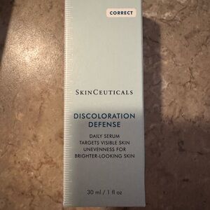 SkinCeuticals Discoloration Defense Serum - Light Blue